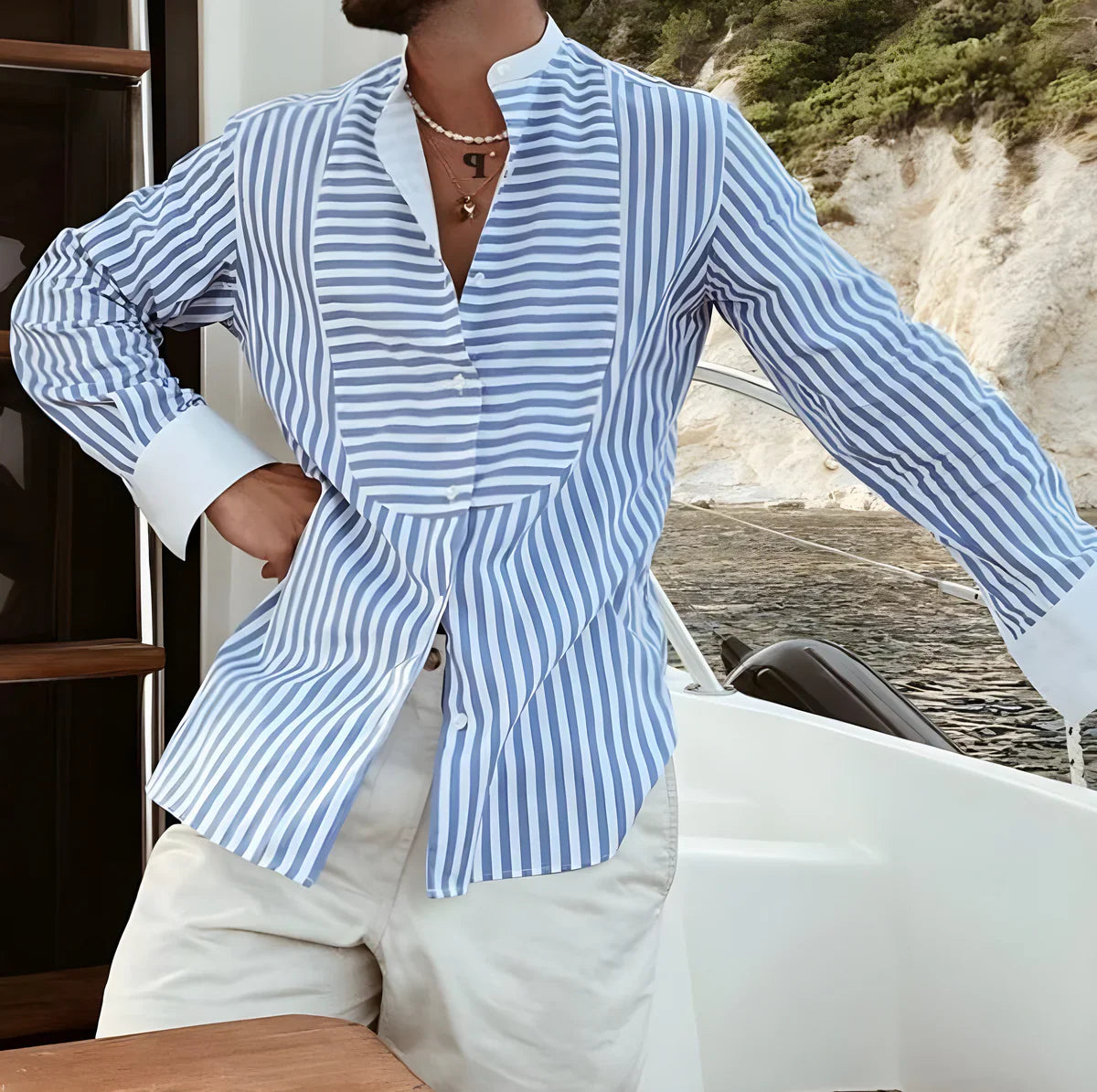 CAMICIA MANICHE LUNGHE E CUCITURE IRREGOLARI