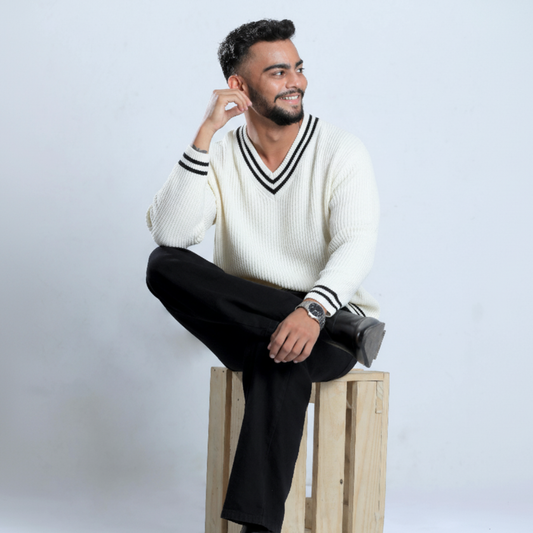 MAGLIONE CON SCOLLO A V